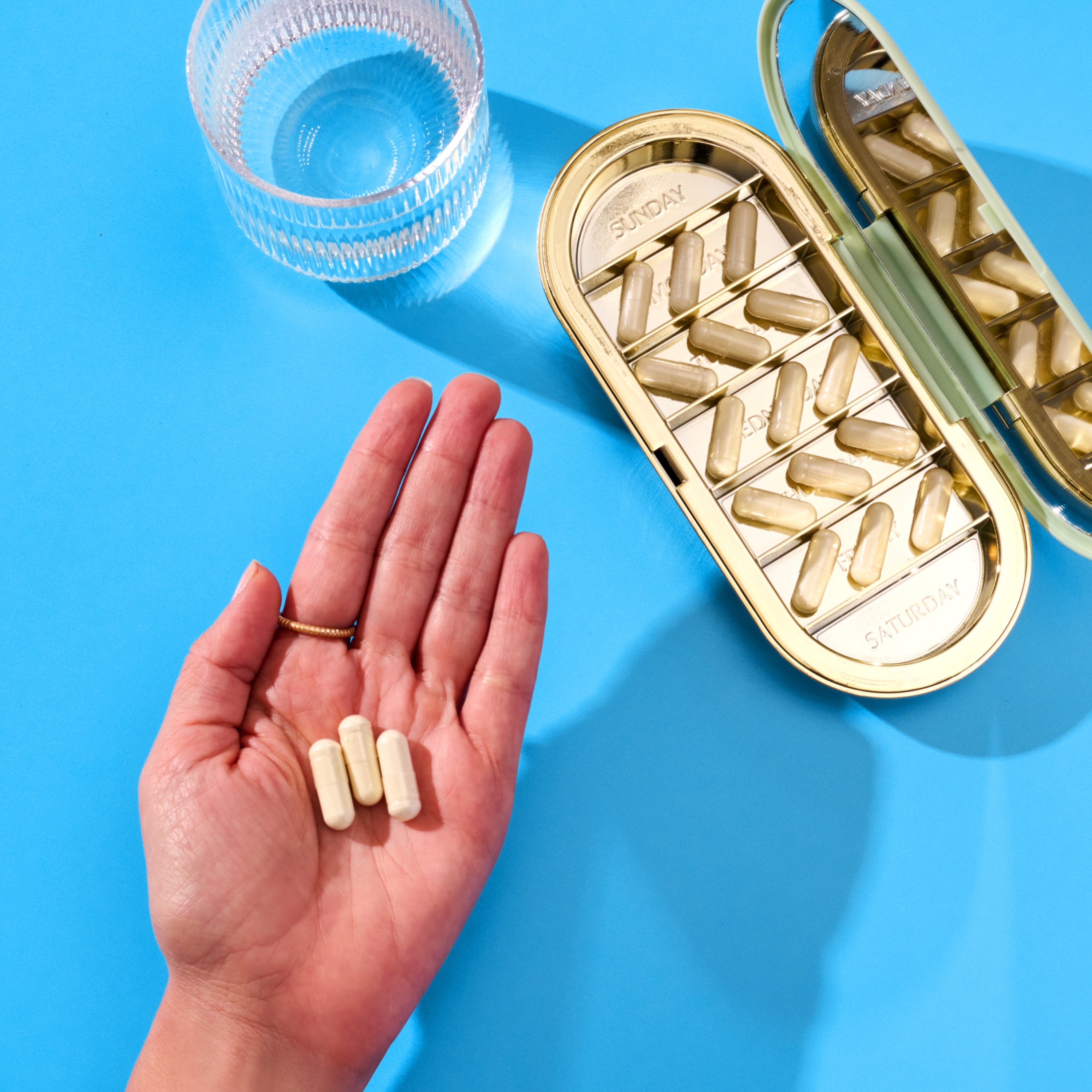 2_LIFESTYLE_Colostrum_Capsules